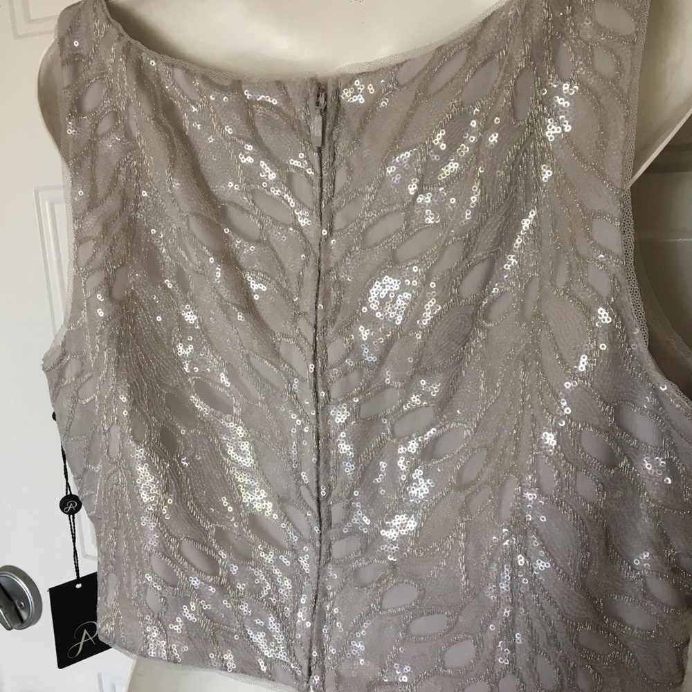 New with tags:  Adrianna Papell sequined top sz 14 - Picture 4 of 7